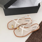 Sandalo flat donna Aurea MyLumerya – dettagli metallici dorati stile mediterraneo
